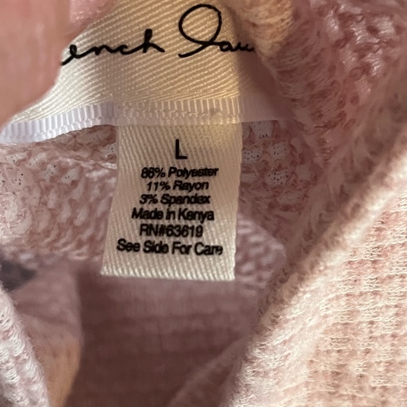 NWT Soft Pink Turtleneck w/3 Button Collar - Picture 3 of 7